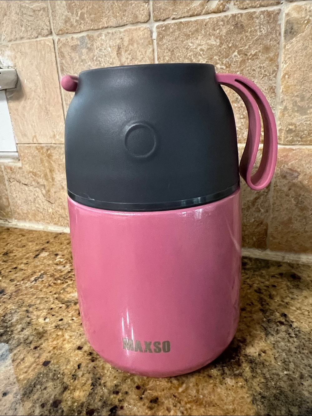 MAXSO BPA free Pink & Black Insulated Bottle